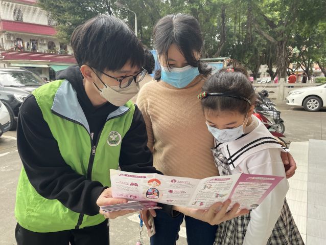 三鄉(xiāng)鎮(zhèn)開(kāi)展“普及禁毒知識(shí)，共享健康人生”宣傳活動(dòng)圖片2.JPG